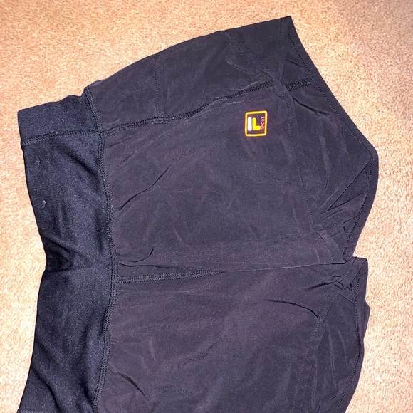 Black athletic shorts with liner - Picture 1 of 3